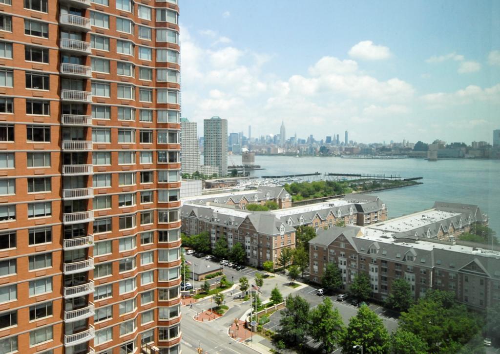 Bluebird Suites In Jersey City Exterior foto