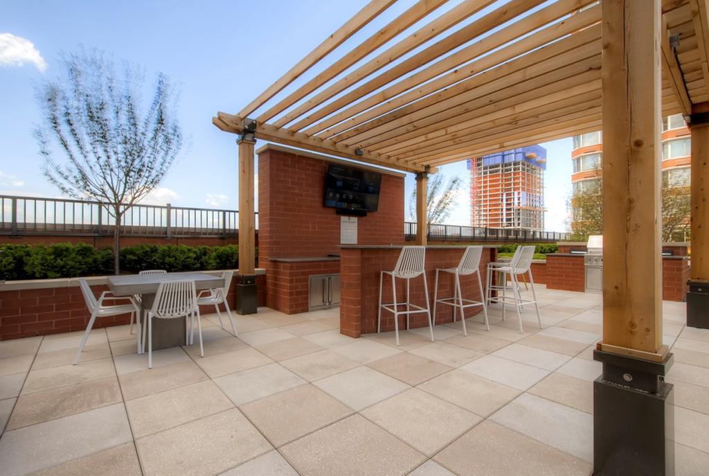 Bluebird Suites In Jersey City Exterior foto